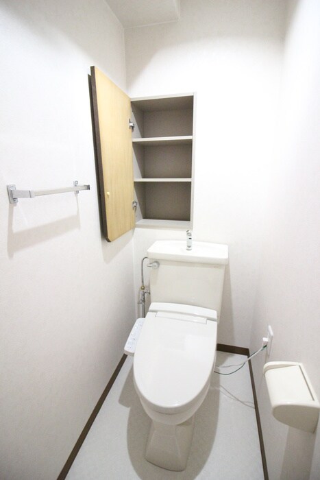 物件内観写真14　(トイレ)