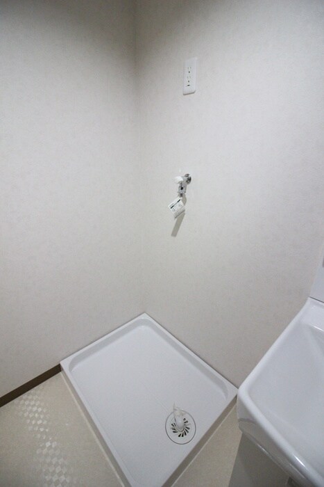 物件内観写真17　(洗濯機置場)