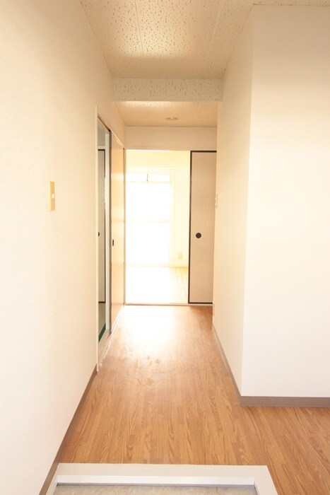 物件内観写真22　(廊下)