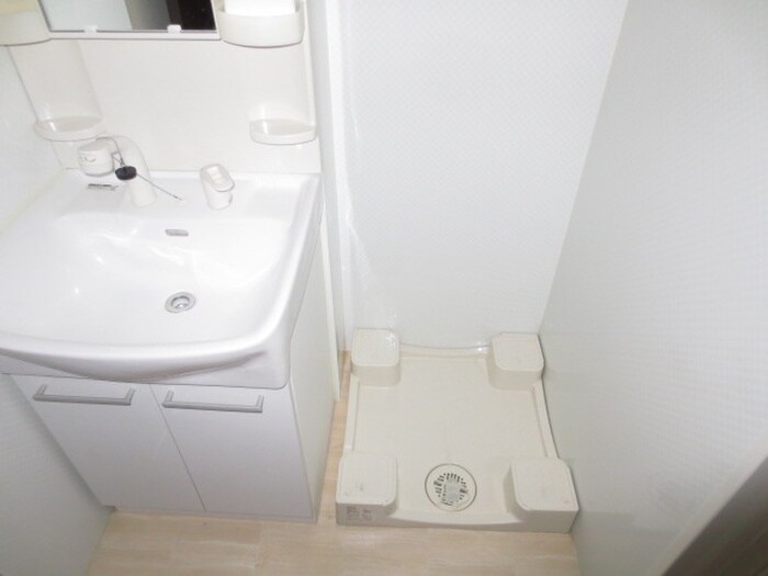 物件内観写真14　(洗濯機置場)