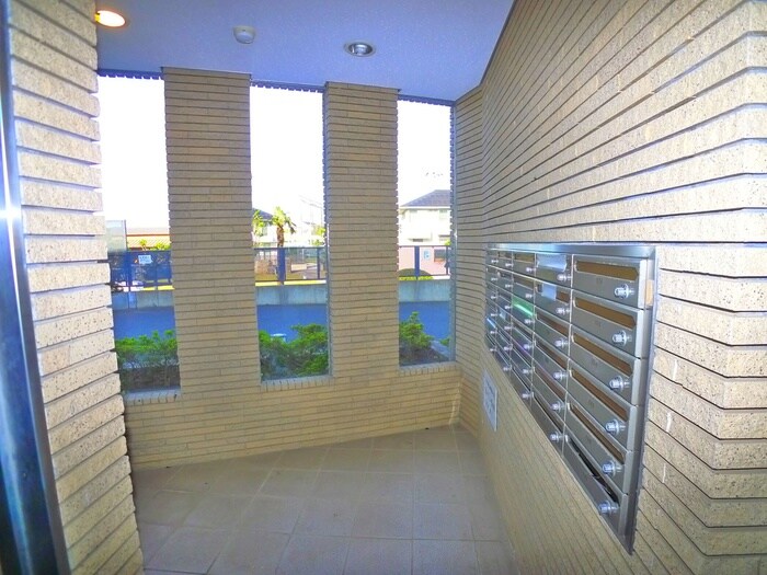 物件外観写真6　(建物設備)