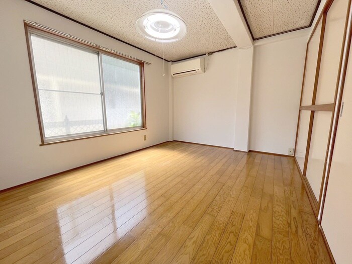 物件内観写真8　(居室)