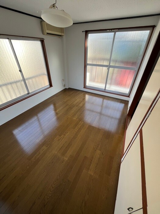 物件内観写真10　(居室)