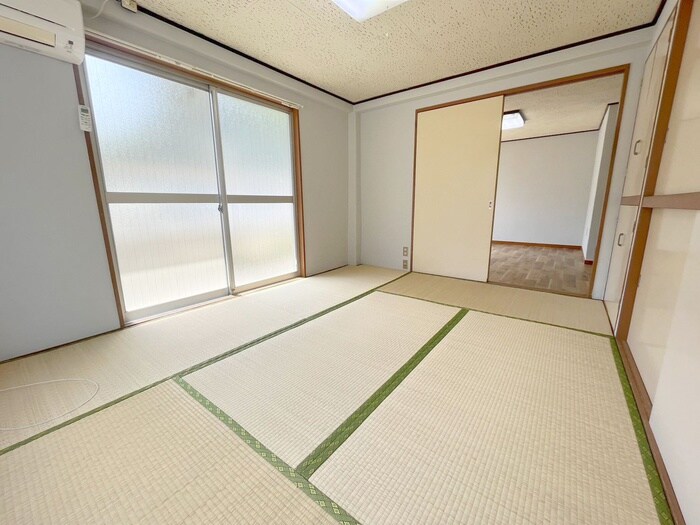 物件内観写真10　(居室)