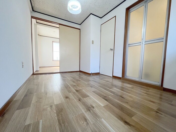 物件内観写真17　(廊下)