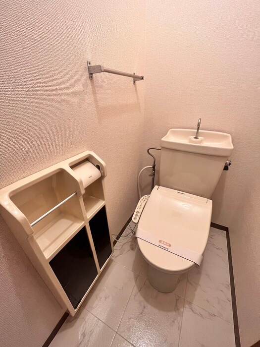 物件内観写真11　(トイレ)