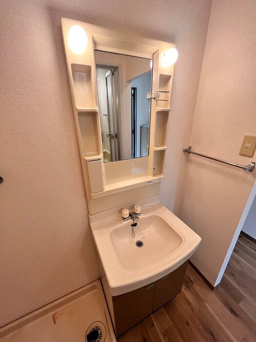 物件内観写真12　(洗面)