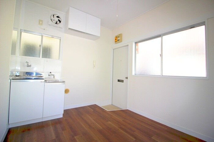 物件内観写真8　(居室)