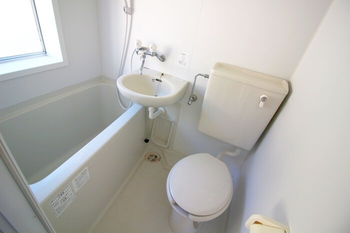 物件内観写真12　(バス／シャワールーム等)