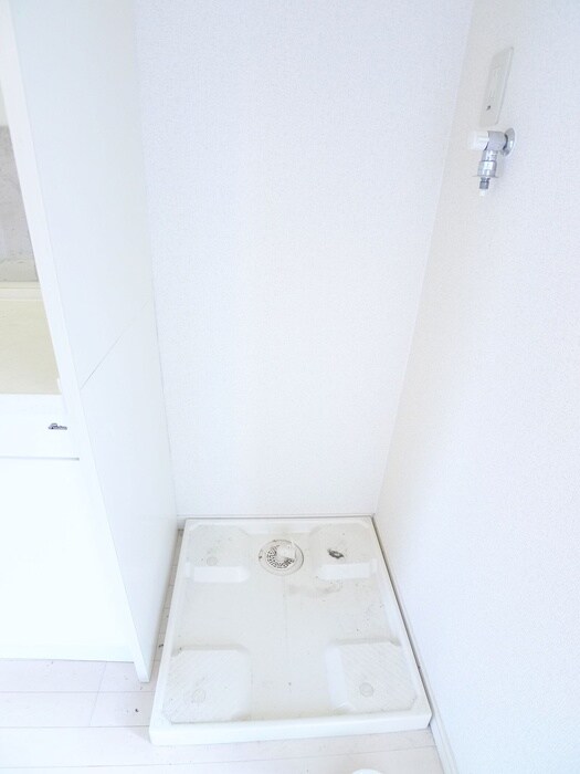 物件内観写真17　(洗濯機置場)