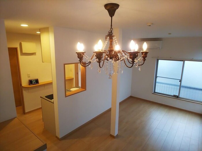 物件内観写真2　(居室)