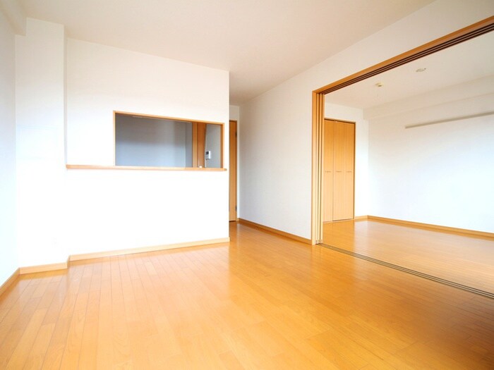 物件内観写真10　(居室)