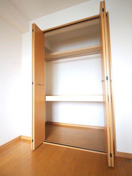 物件内観写真11　(収納)