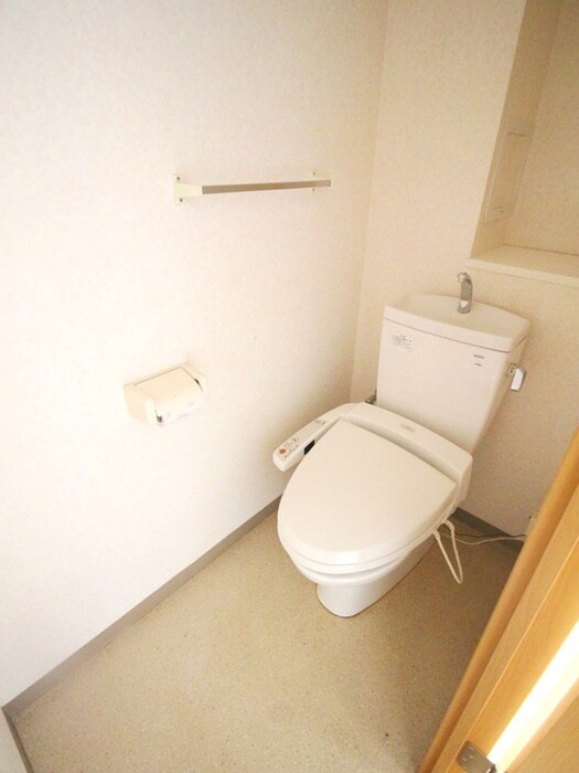 物件内観写真15　(トイレ)