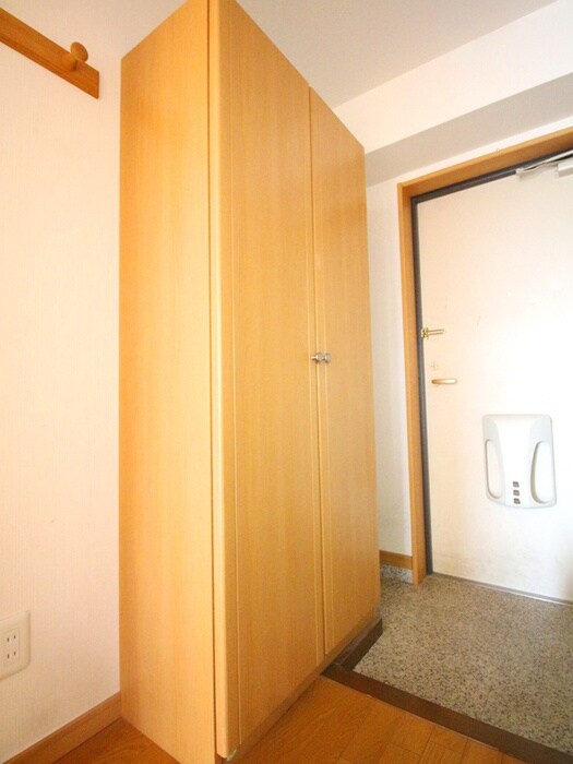 物件内観写真18　(靴箱)