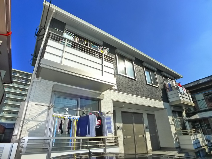 Premias Villacourt (ﾌﾟﾚﾐｱｽｳﾞｨﾗ