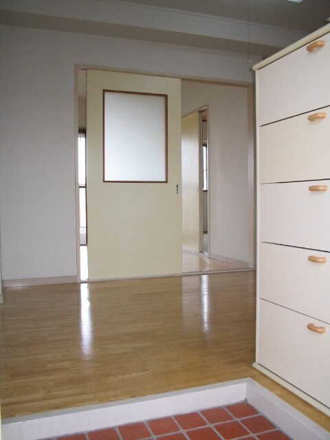 パークヒルズ美堀の玄関