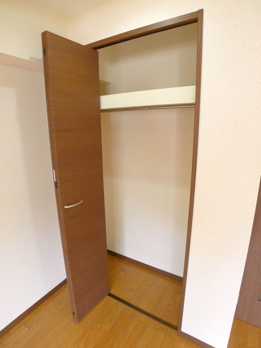 物件内観写真9　(収納)