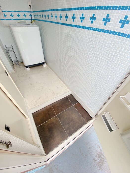 物件内観写真21　(玄関)