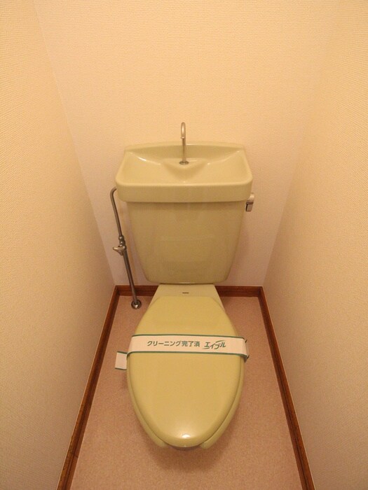 物件内観写真11　(トイレ)