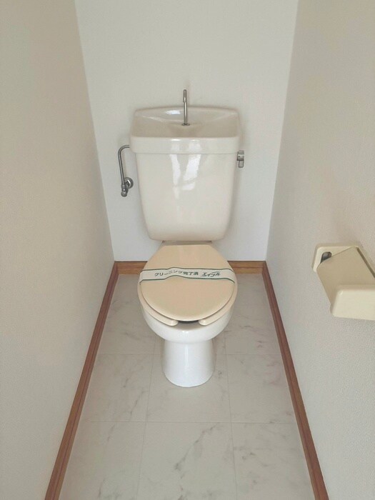 物件内観写真13　(トイレ)