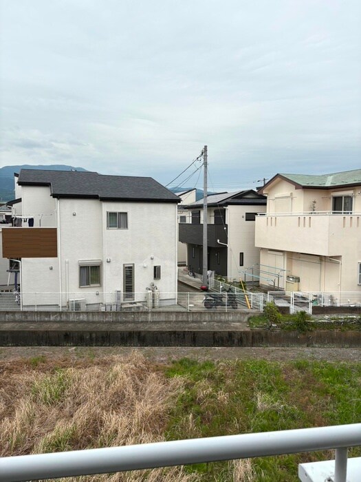 物件内観写真16　(室内からの展望)