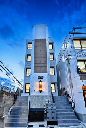 HERME YOYOGI EST外観写真