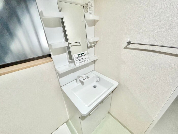 物件内観写真10　(洗面)