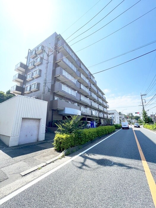 物件外観写真4　(駐車場)