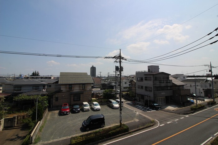 物件内観写真17　(室内からの展望)