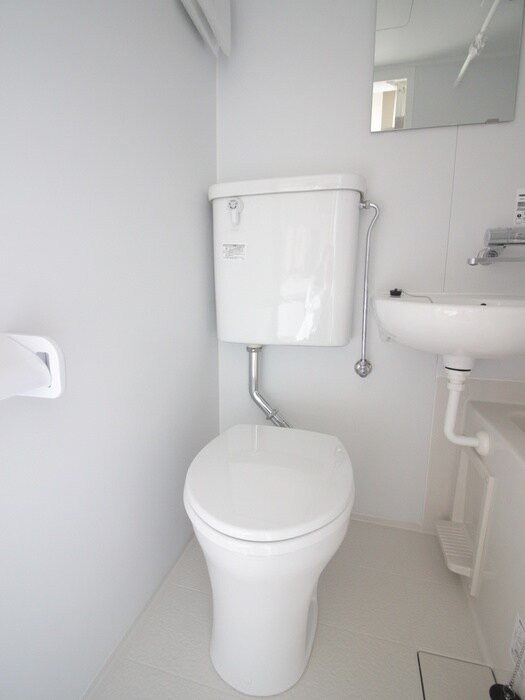 物件内観写真12　(トイレ)