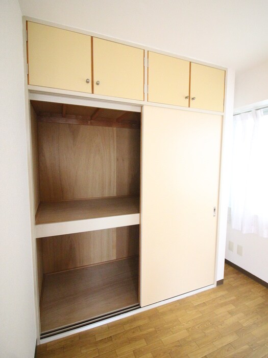 物件内観写真10　(収納)