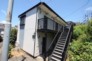 シャルハウス妙蓮寺外観写真