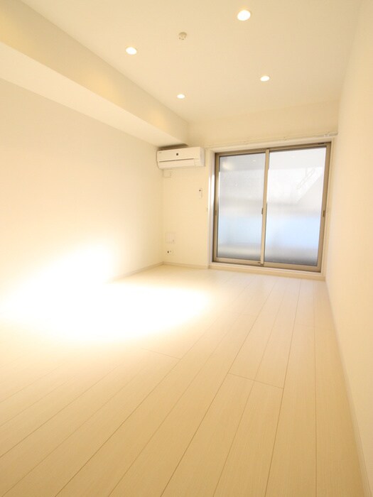 物件内観写真9　(室内からの展望)