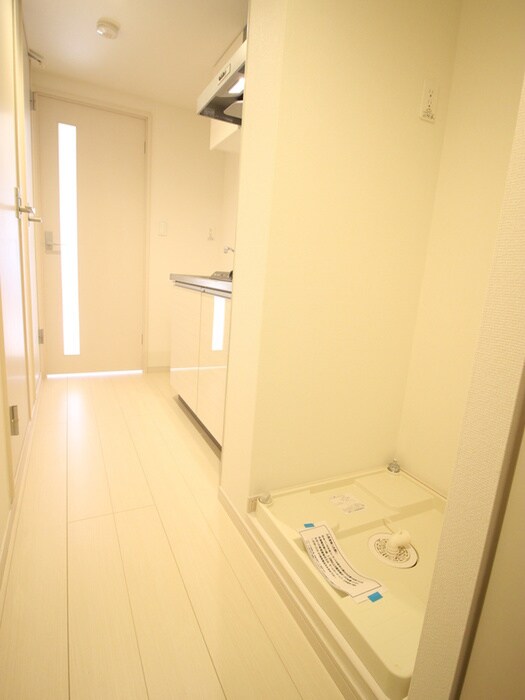 物件内観写真11　(廊下)