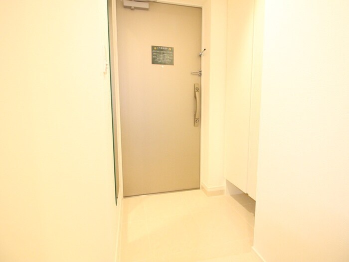 物件内観写真14　(玄関)