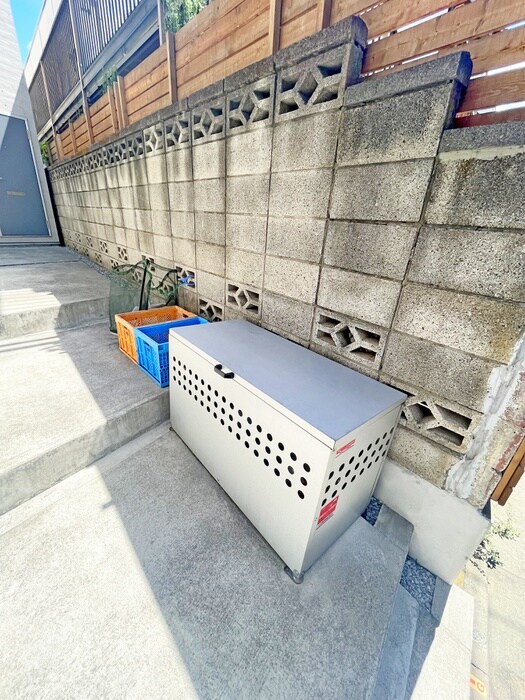 物件外観写真4　(建物設備)