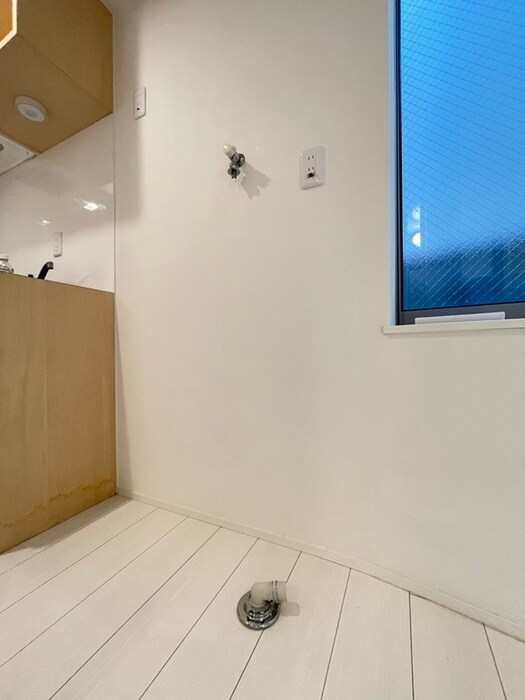 物件内観写真20　(洗濯機置場)