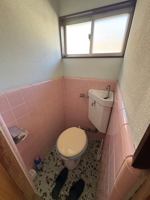 物件内観写真7　(トイレ)