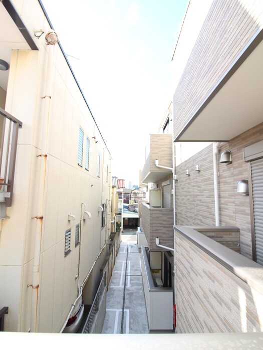 物件内観写真22　(室内からの展望)