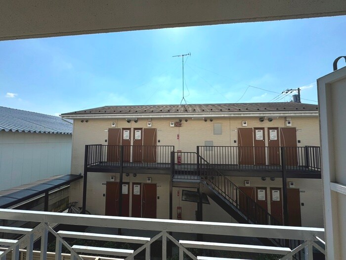 物件内観写真10　(室内からの展望)