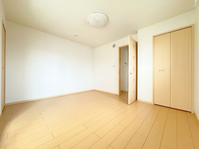 物件内観写真5　(居室)