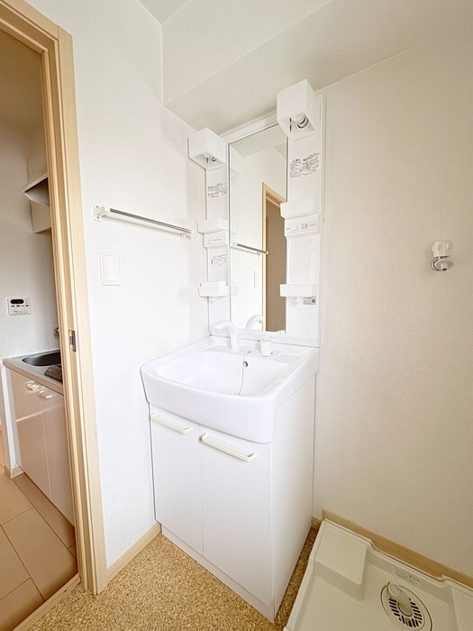 物件内観写真15　(洗面)