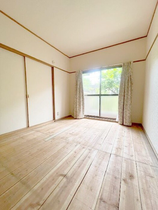 物件内観写真8　(居室)