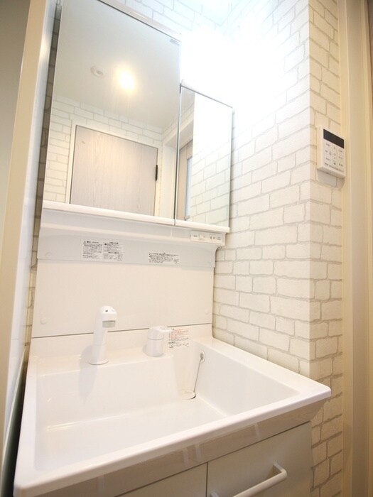 物件内観写真13　(洗面)