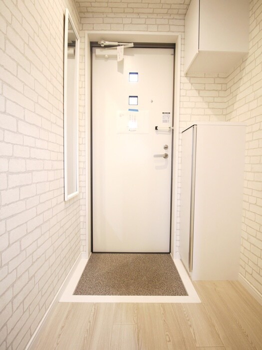 物件内観写真15　(玄関)