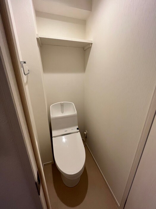 物件内観写真14　(トイレ)