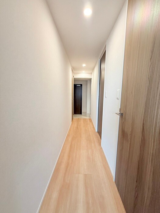 物件内観写真18　(廊下)