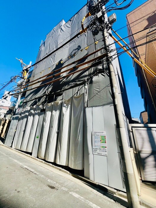 物件外観写真3　(建築中)