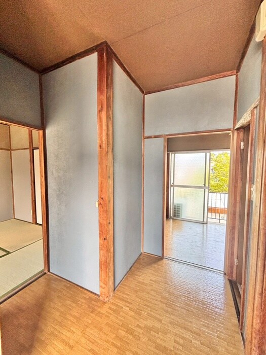 物件内観写真16　(廊下)